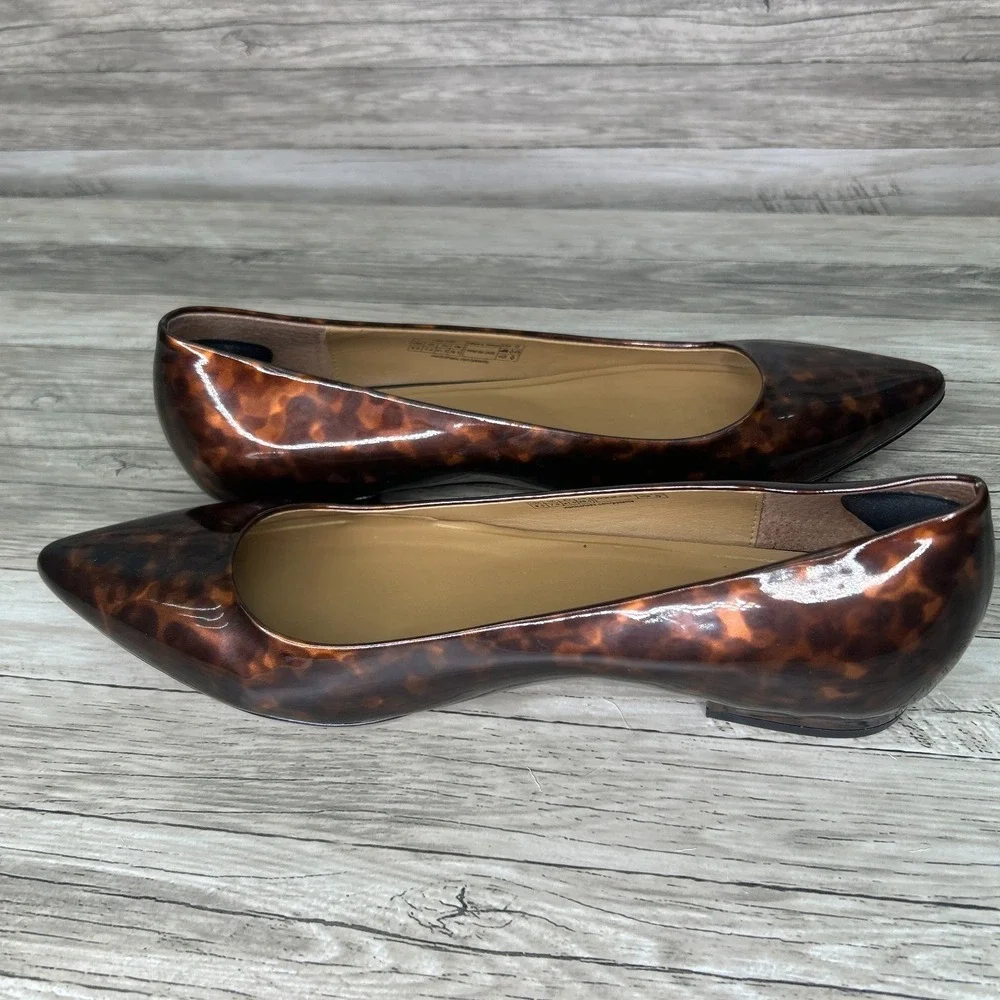 Vionic Women's Tortoiseshell Pointed Toe Flats in Brown - Picture 6 of 14